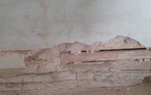 plaster-repair-Columbus-Ohio-4 lower wall plaster damage