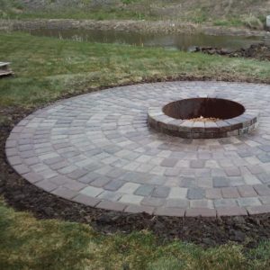 Outdoor fire pit installation and design Columbus dublin westerville (9)